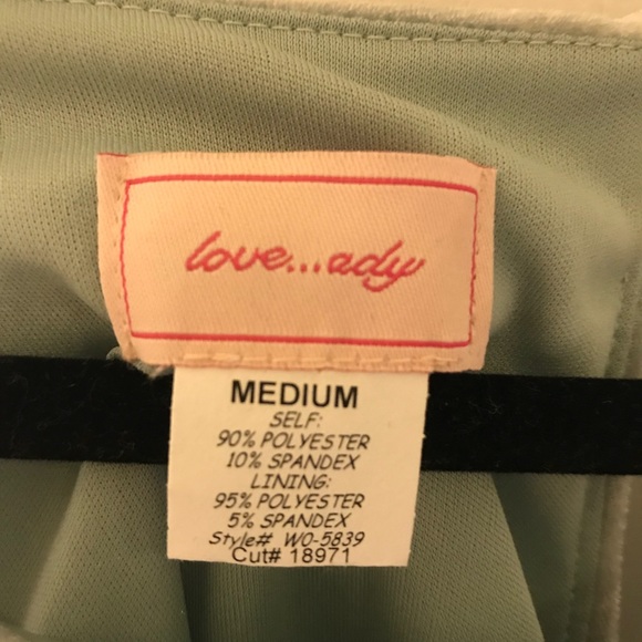 Dress - Picture 3 of 3